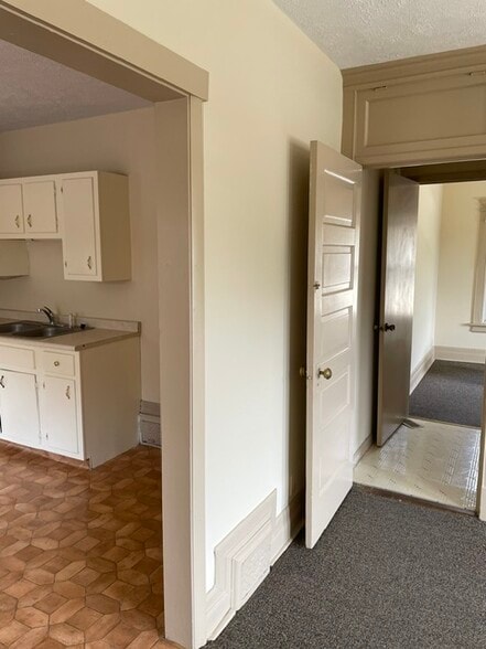 HALL TO BATH AND BEDROOM - 124 N 38th Ave