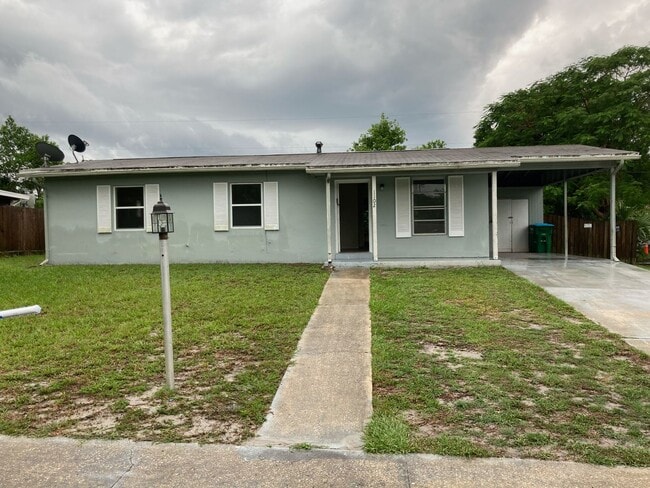 Primary Photo - 2 Bed 2 Bath Home | Carport | Fenced Yard ...