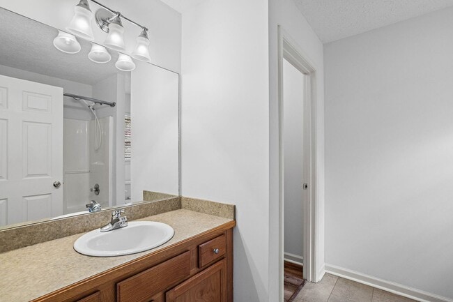 Building Photo - 5009 Legacy Dr
