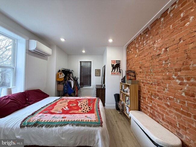 Building Photo - 6136 Chancellor St