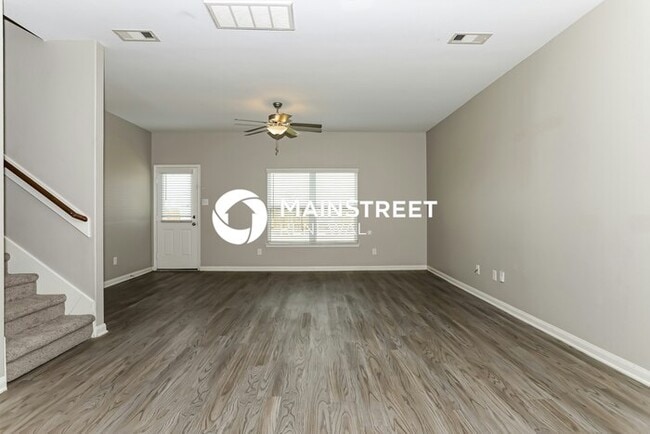 Building Photo - 5 Bedroom Pet-Friendly Home in Magnolia, TX with Main Street Renewal