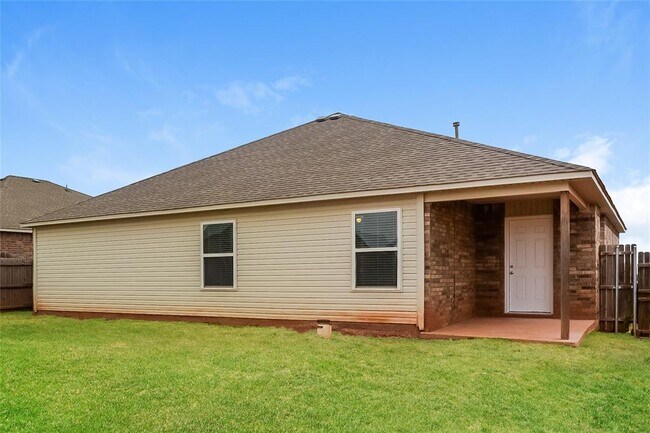 Building Photo - 4405 Windgate W Rd