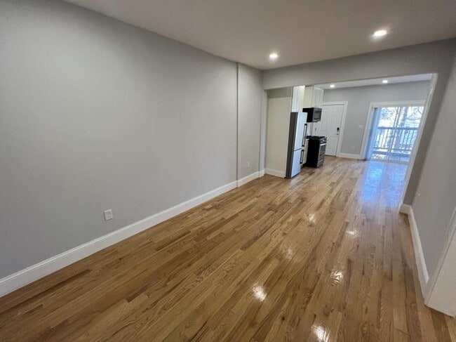 Building Photo - 2.0 bedroom in Cambridge Massachusetts 02140