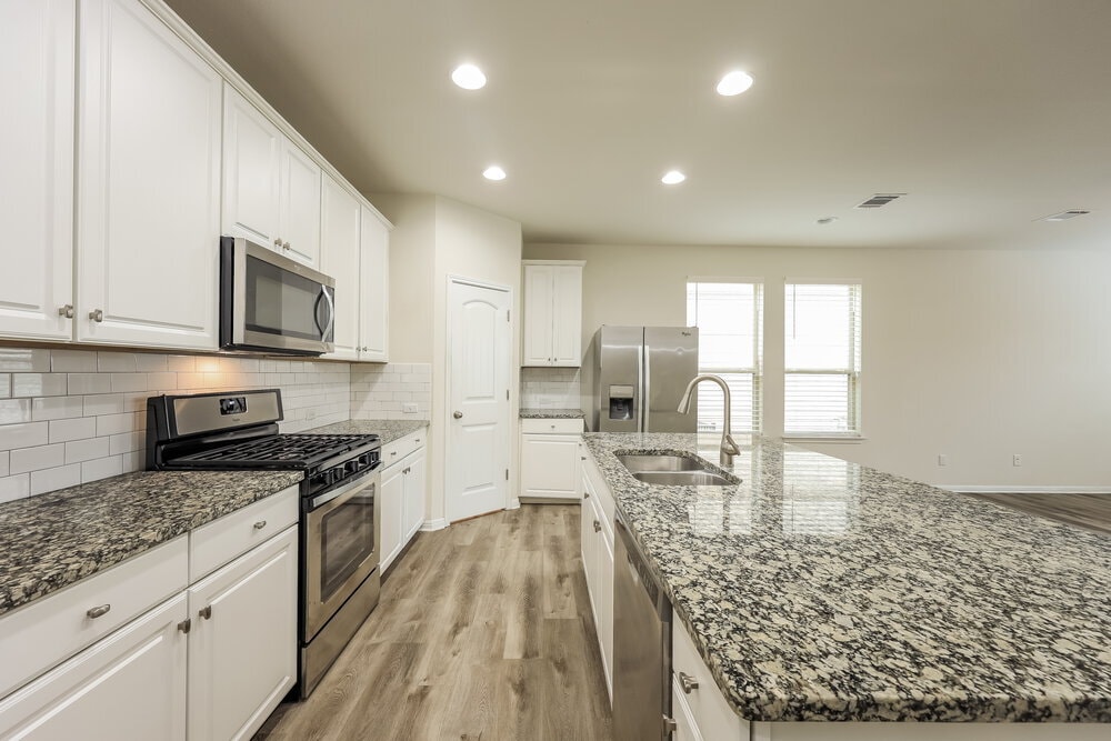 Building Photo - 200 Diamond Point Dr