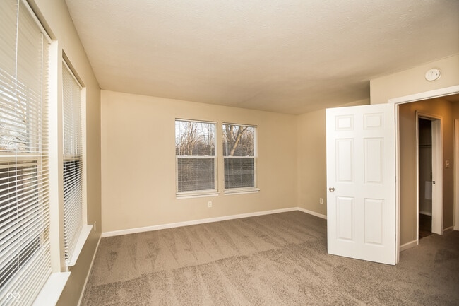 Building Photo - 10448 Bellchime Ct