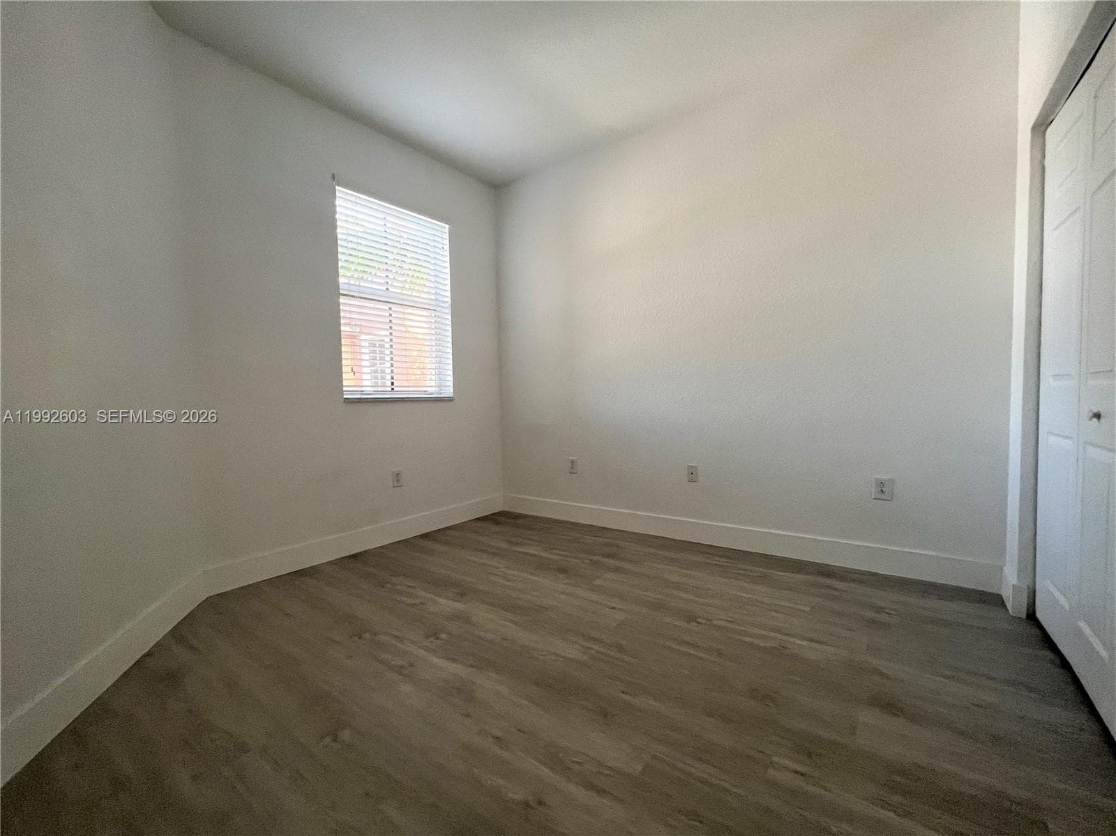 Building Photo - 1088 SW 144th Ave