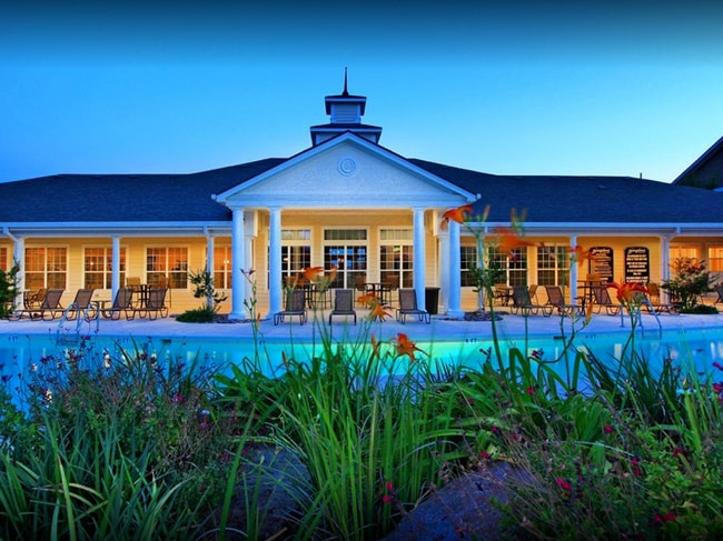 FH Clubhouse - Forty649 North Hills