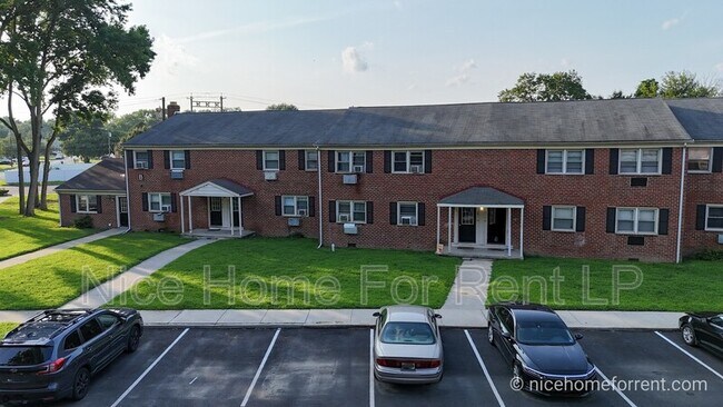 Building Photo - 20 Fort Sumpter Rd