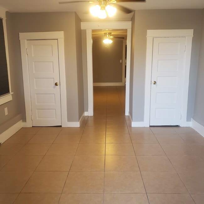 Living room - 8320 Cohn St