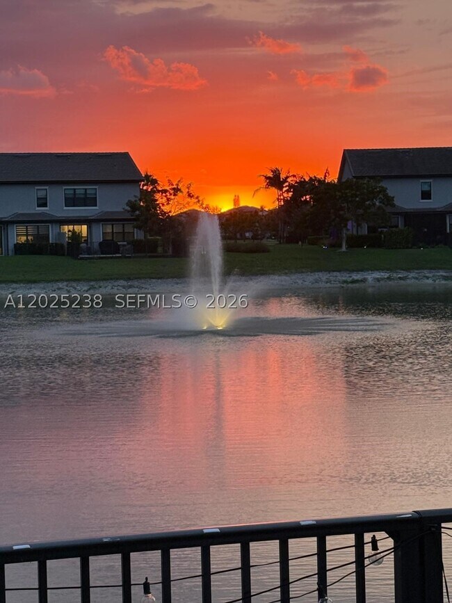 Building Photo - 2163 Appleton Cir S