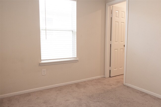 Building Photo - 14511 Sweet Cherry Dr