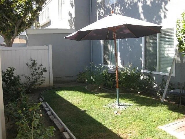 Building Photo - 69 Wildwood