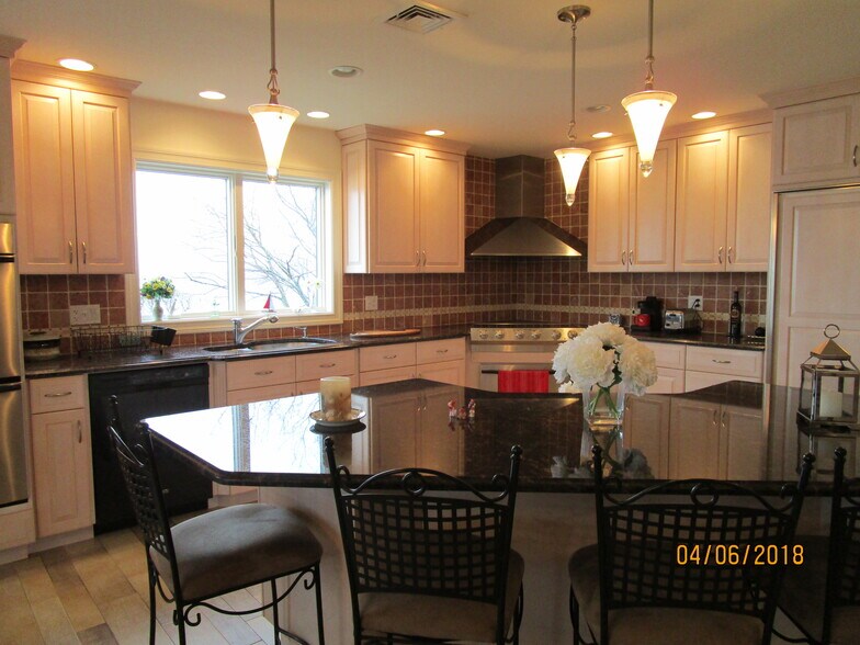 kitchen main preparation area - 103 Summer St
