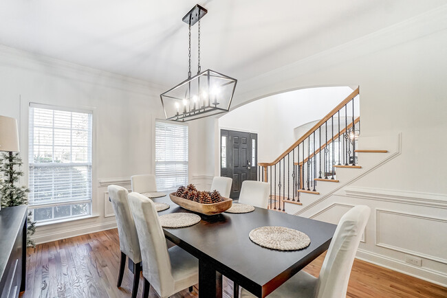 Building Photo - 1024 Patricians Ln