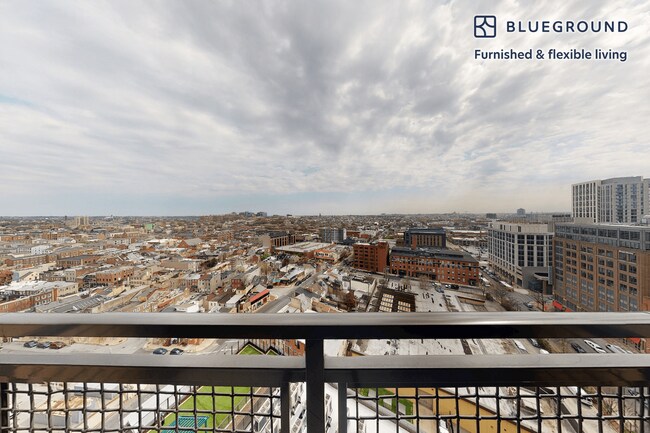 Building Photo - 555 President St