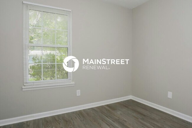 Building Photo - 3 Bedroom Pet-Friendly Home in Ellenwood, GA with Main Street Renewal