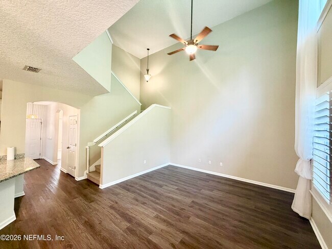 Building Photo - 1720 Cross Pines Dr