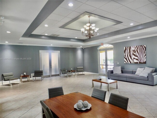 Building Photo - 7330 NW 114th Ave