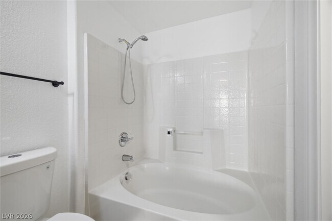 Building Photo - 5855 Valley Dr