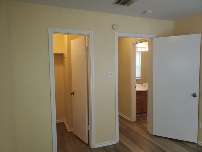 Building Photo - Christopher