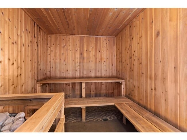 Building Photo - 15 S 1st St