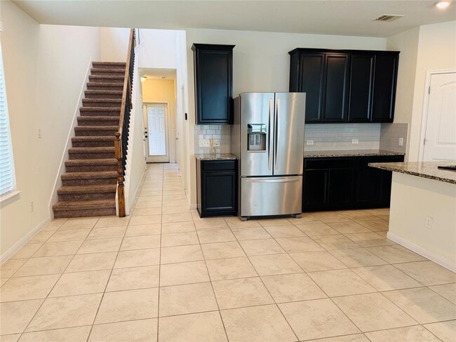 Building Photo - 2013 Hat Bender Lp