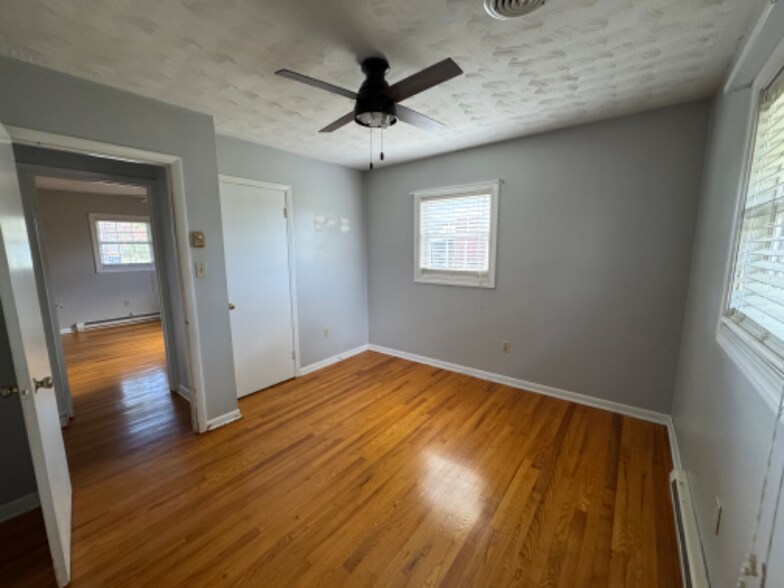 Building Photo - 105 West St