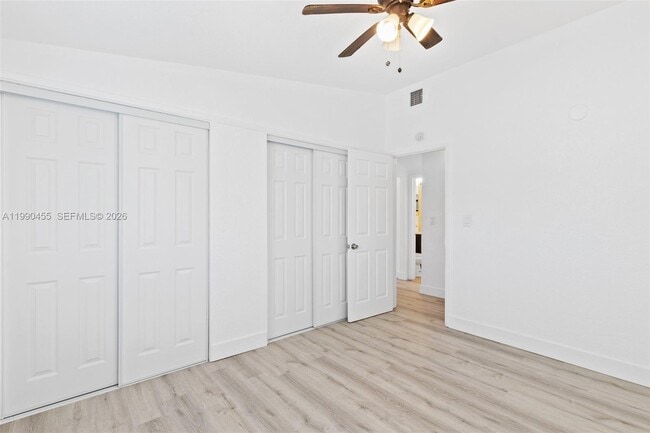 Building Photo - 1557 NW 15th Ave