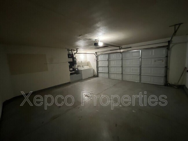 Building Photo - 81812 Tecoma Ave