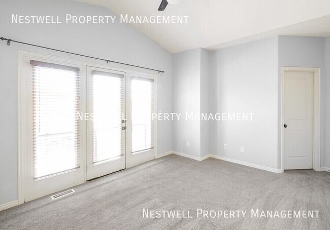 Building Photo - 14849 Treseder St