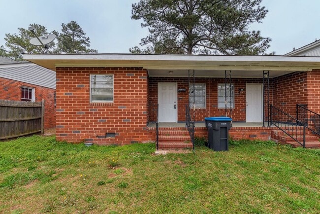 Building Photo - SECTION 8 ACCEPTED! - Cozy 2-Bedroom Home in Prime Augusta Location