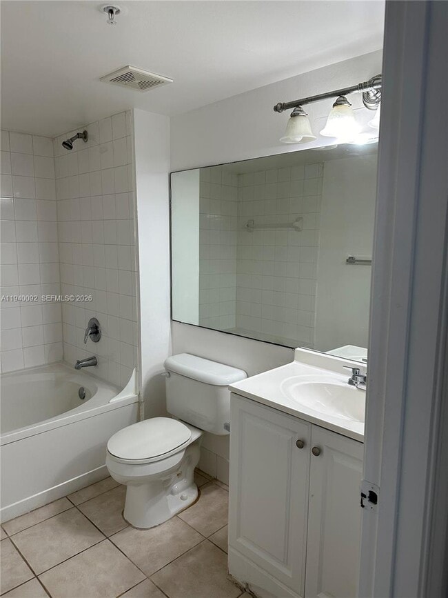 Building Photo - 620 SW 111th Ave