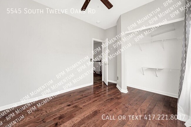 Building Photo - 5545 S Twelve Oaks Rd