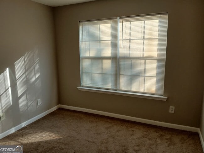 Building Photo - 5190 Hanover St