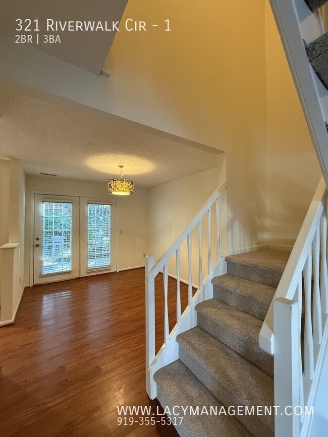 Building Photo - 321 Riverwalk Cir