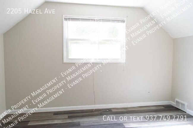 Building Photo - 2205 Hazel Ave
