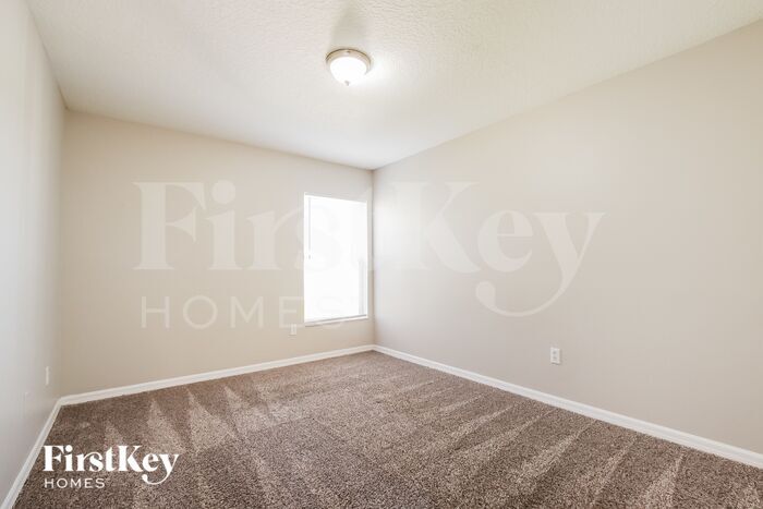 Building Photo - 213 Bella Rosa Cir
