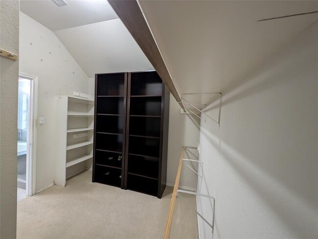 Building Photo - 1325 Roadrunner Dr