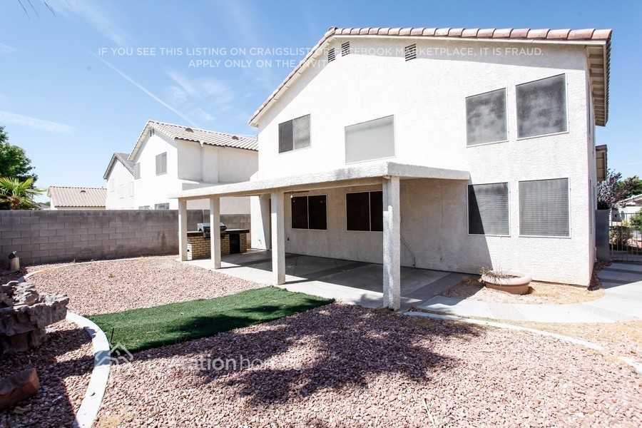 Building Photo - 5910 Red Dawn St