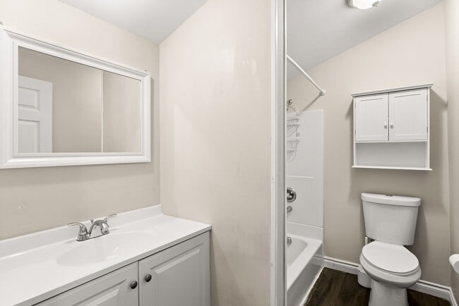 Building Photo - 4bed/2 bath Portland Charmer