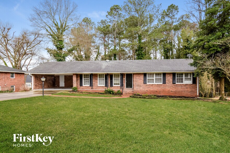 Building Photo - 1917 Annette Ln SW