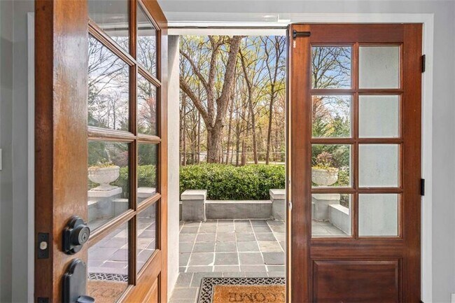 Building Photo - 1400 N Morningside Dr NE