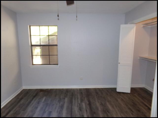 Building Photo - 8 Woodlore Cir