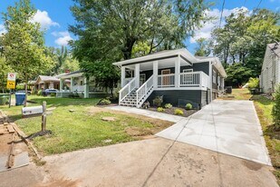 Building Photo - 1260 Hartford Ave SW