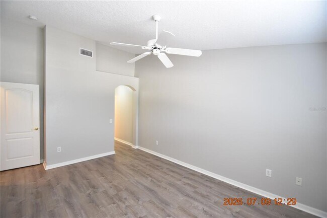 Building Photo - 13121 Kings Crossing Dr