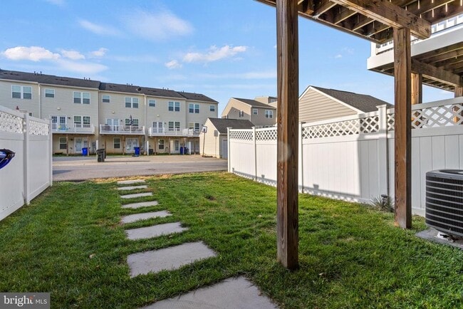 Building Photo - 6405 Walcott Ln