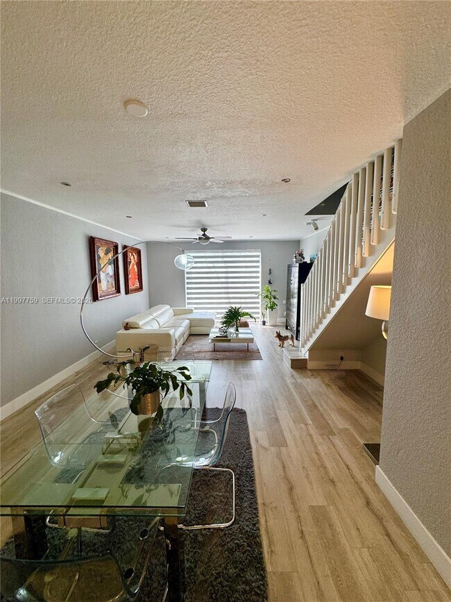 Building Photo - 2469 Cordoba Bend