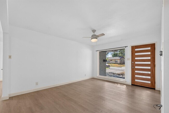 Building Photo - 13749 Pyramid Dr