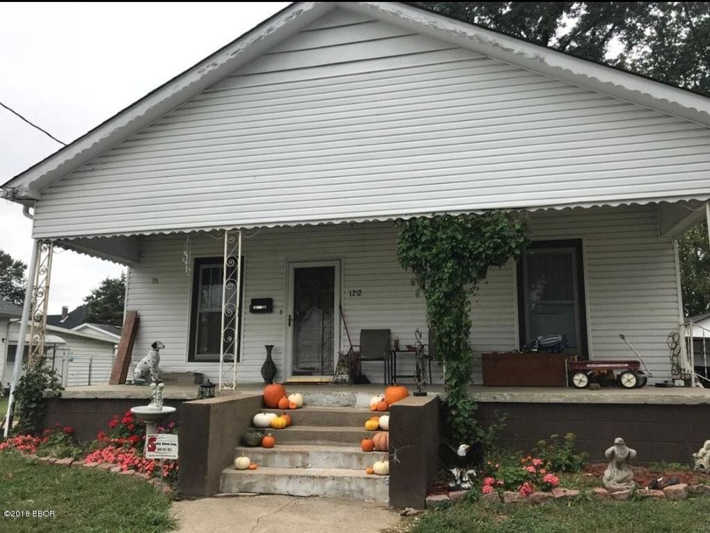 Building Photo - 1212 Barham Ave