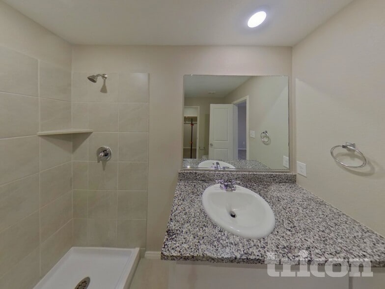 Building Photo - 112 Cornstalk Ln